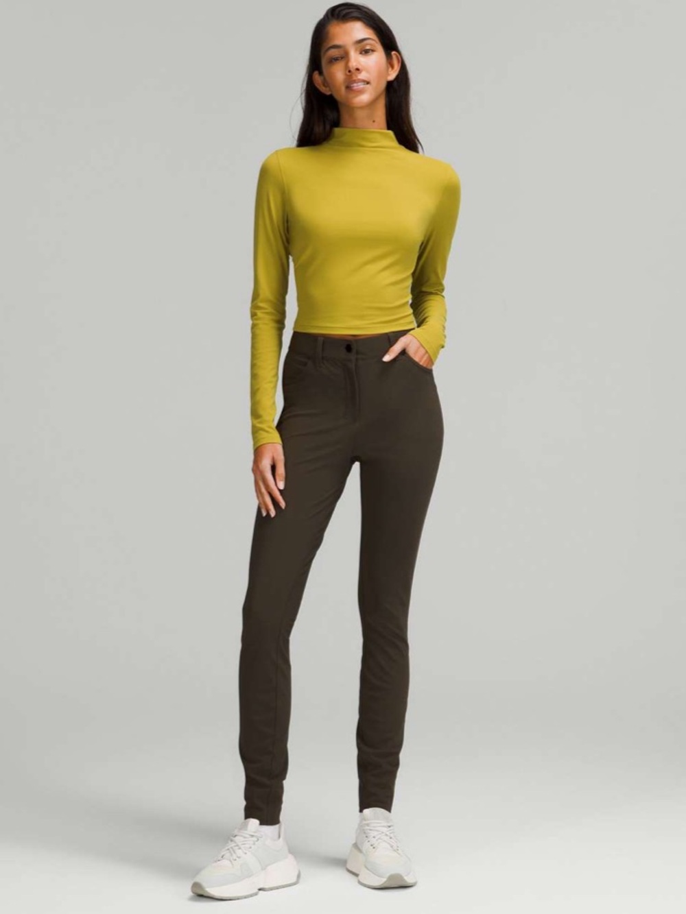 Lululemon City Sleek 5 Pocket 7/8 Pant
Dark Olive Green size 27